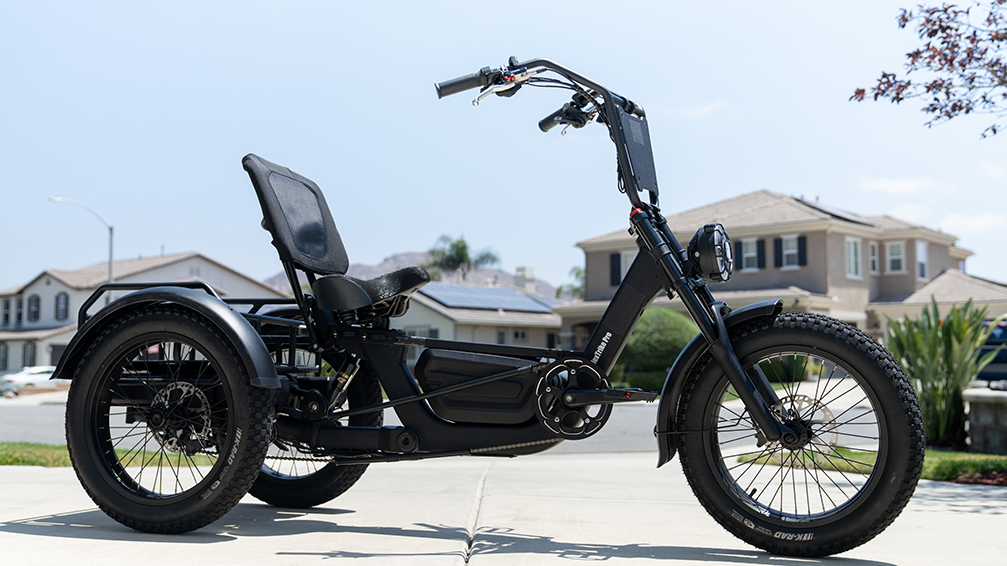 Photo FlekTrike Pro 00C Full Shot Driveway